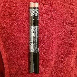 Nyx lip liner pair